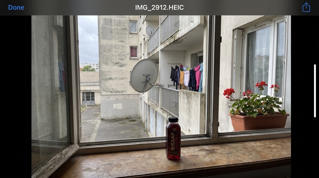 Photo lifestyle appartement parisien bissap Mayagri